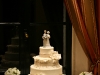 cake-with-bridesmaids-bouquets