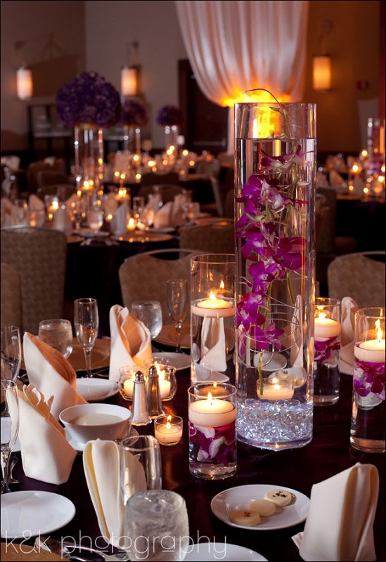 wedding-centerpieces -of-submerged-purple-orchids