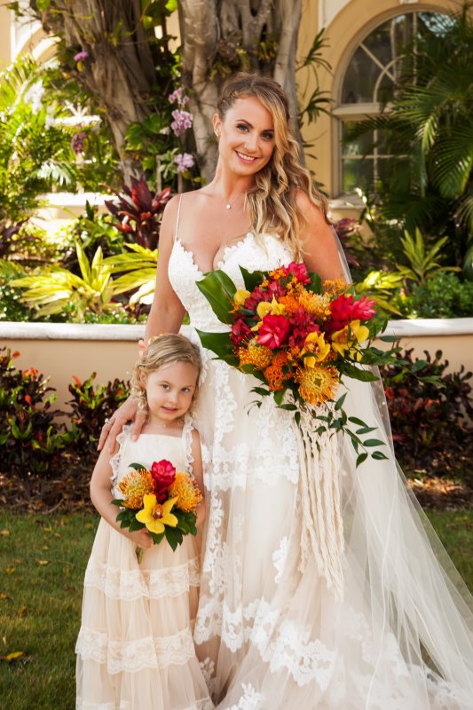 Tropical Destination Wedding on Longboat Key Beach | Sarasota Wedding ...